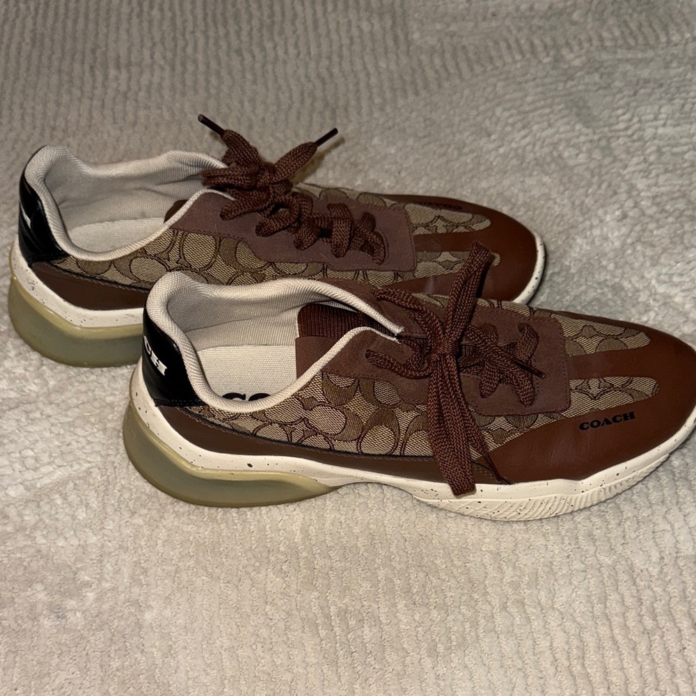 Coach Men's Brown and Cream Sneakers